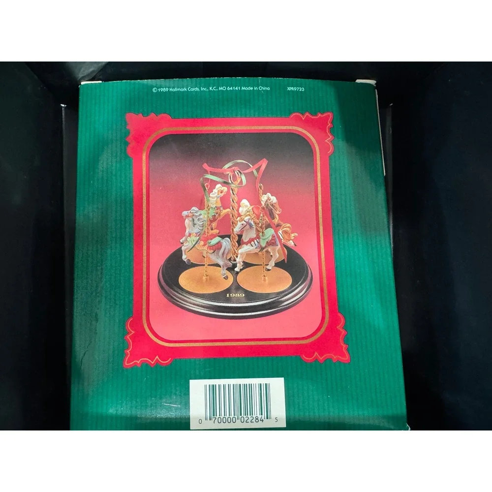 Vintage 1989 Hallmark Keepsake Carousel Horse Display Stand Green Gold Ribbons